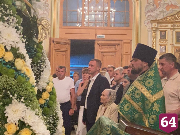 В Саратов доставили ковчег с мощами Сергия Радонежского 