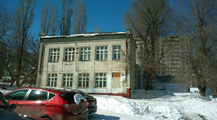 В Саратове школьников вывели на улицу в мороз для веселых стартов