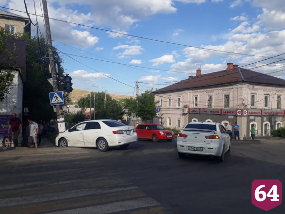 Полиция расследует конфликт с угрозой убийством топором после ДТП