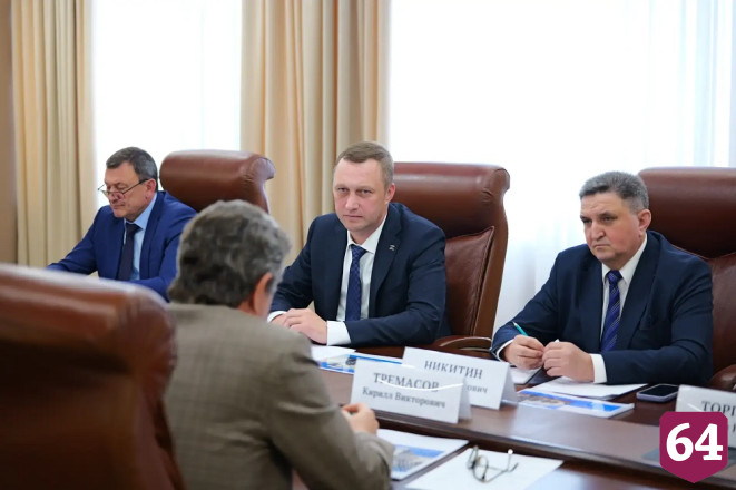 Саратовских участников СВО учат грамотно распоряжаться выплатами