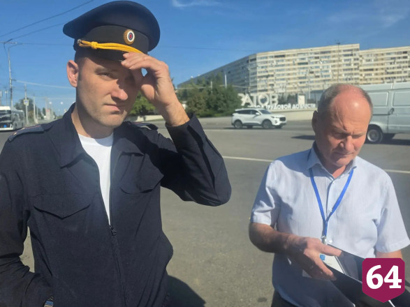 В Саратове искали нарушителей среди таксистов 