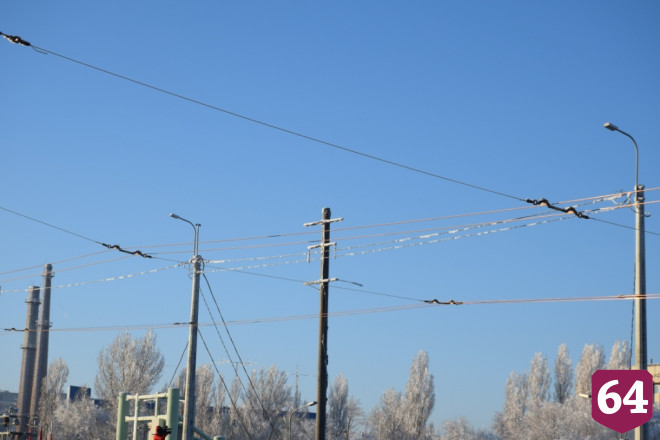 По Трофимовскому мосту возобновили движение троллейбусов