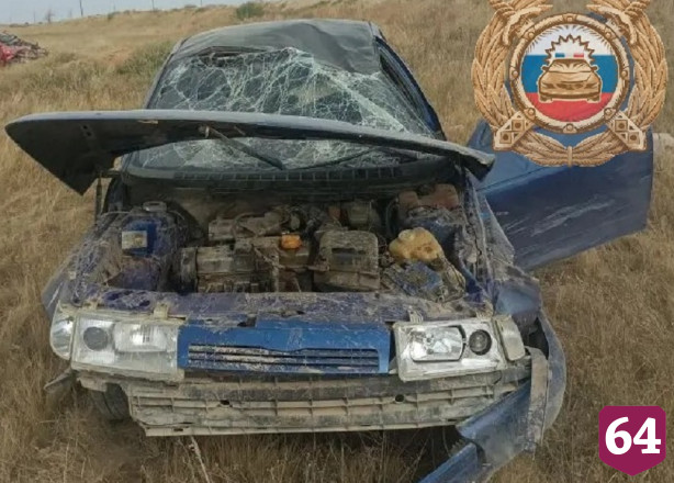 В Саратовской области в дорожной аварии разбились двое мужчин на «Ладе» 