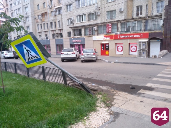 В столкновении «Хонды» и «Фольксвагена» на Рахова ранены трое