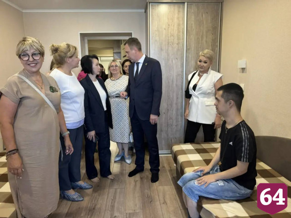 В Энгельсе появилась первая учебная квартира для людей с особенностями развития