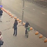 Серийный похититель велосипедов и самокатов в Саратове попал на видео