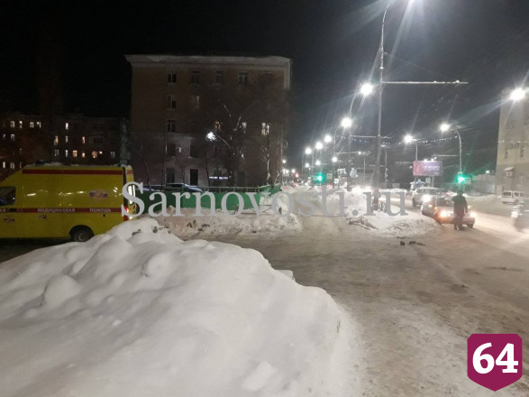 В Саратове таксист на иномарке задавил пешехода