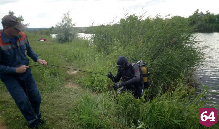 Саратовские спасатели извлекли из воды третьего утопленника