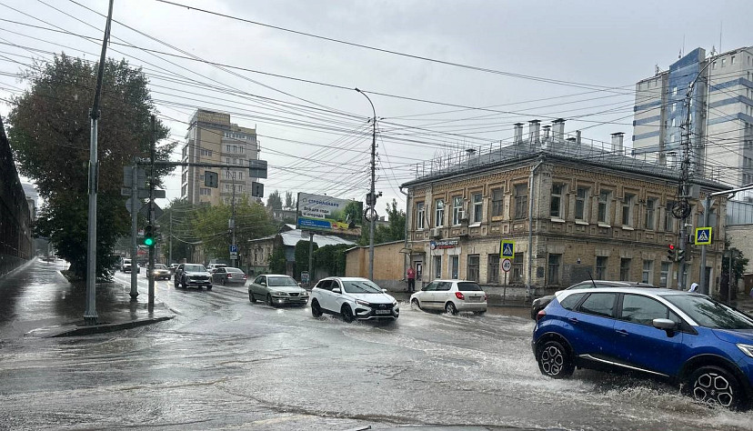 В Саратовской области обещают сильный дождь с грозой и град 