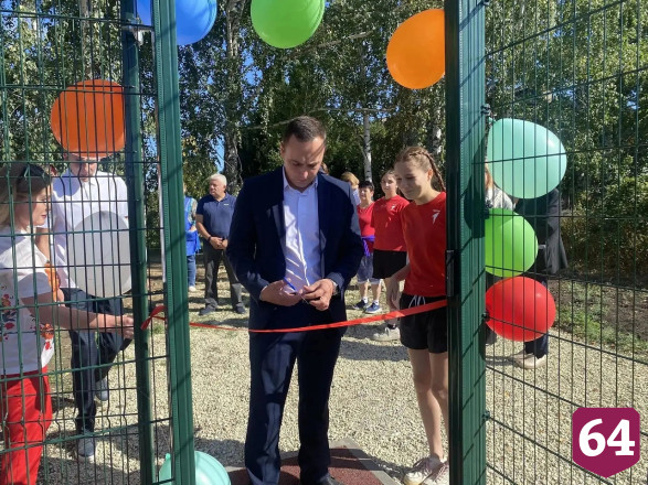 В Саратовской области фермеры помогают строить спортивные площадки 