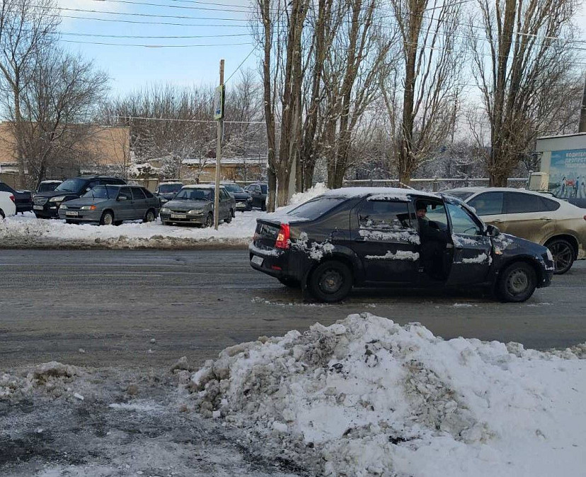 В Саратове автоледи на «Рено» задавила женщину