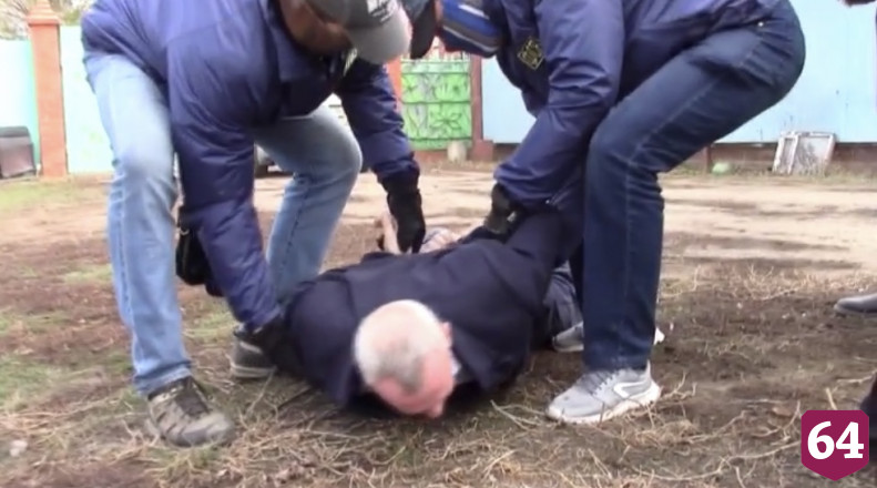 Администратора суда отправили в колонию за крупное мошенничество