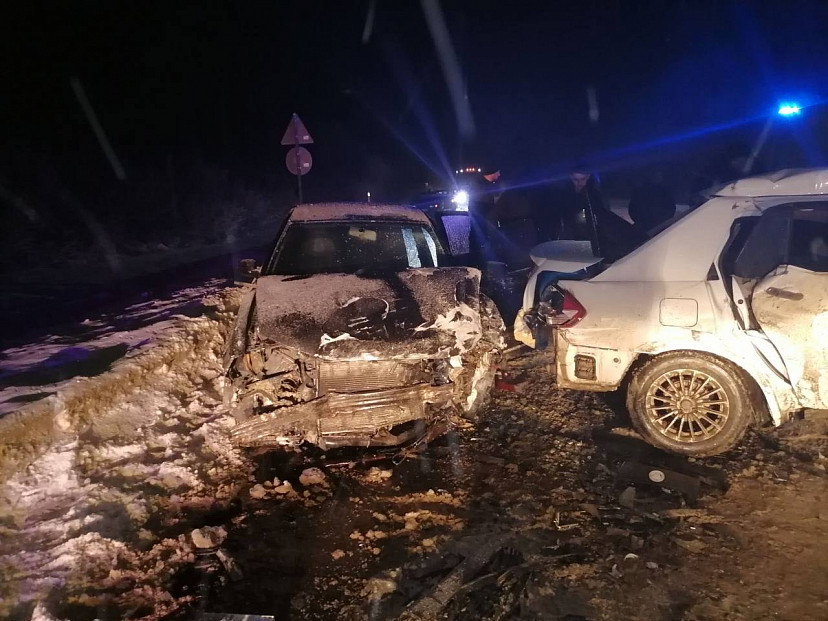 Два человека пострадали в ДТП на саратовской трассе
