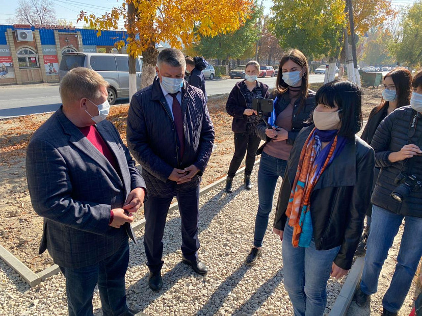 Депутат обещал привлечь экспертов для проверки качества тротуаров