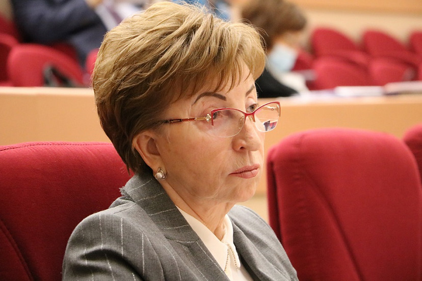Зинаида Самсонова уходит из Саратовской областной думы