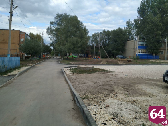 Жители Перелюба пожаловались губернатору в Instagram на дороги и воду 