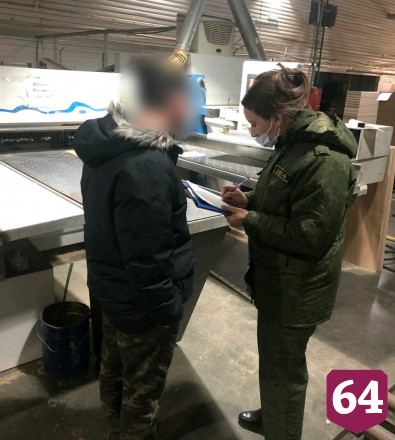 На мебельной фабрике рабочему отрезало руку 