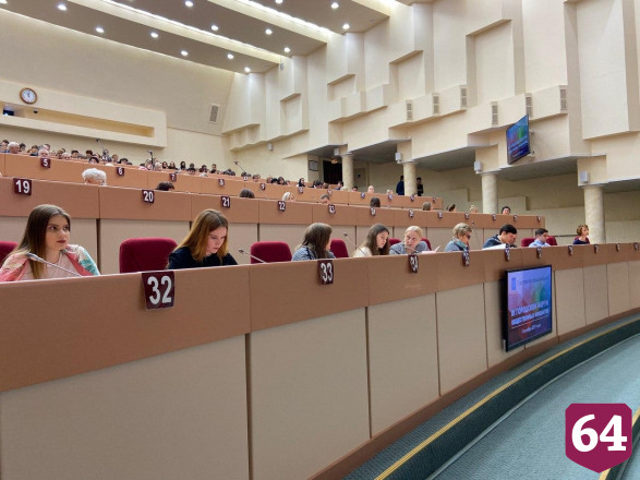 В Саратове стартовал 3-й форум общественных инициатив 