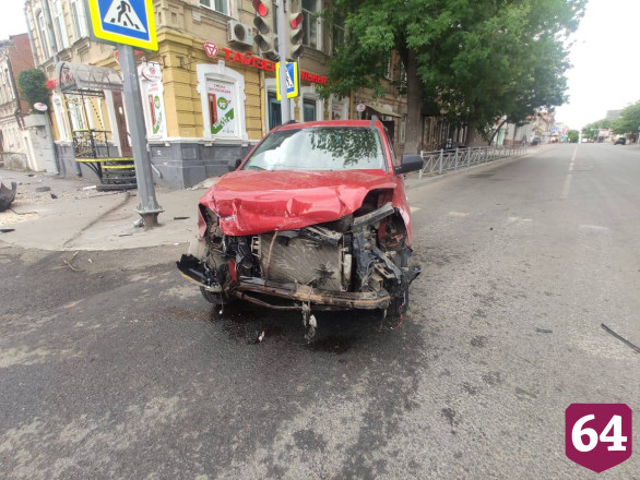 Мужчина пострадал в ДТП на Кутякова
