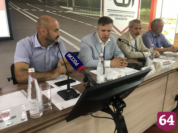 В Саратове обсудили смертельно опасные дороги