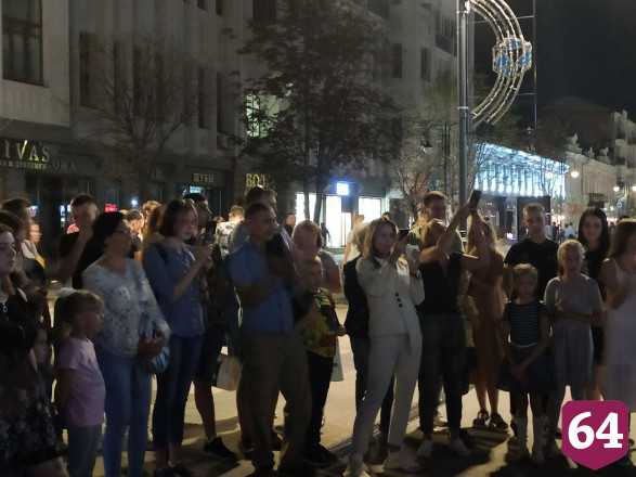 Саратовцы отметили День знаний вечеринкой без масок 