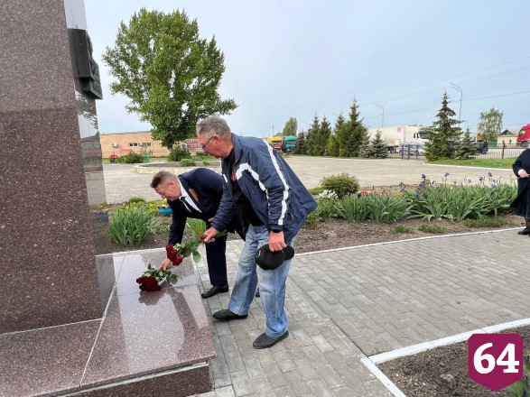 Депутат Госдумы почтил память героев Великой Отечественной и СВО
