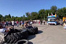 Российские силачи поставили в Энгельсе рекорд по тяге троллейбуса 