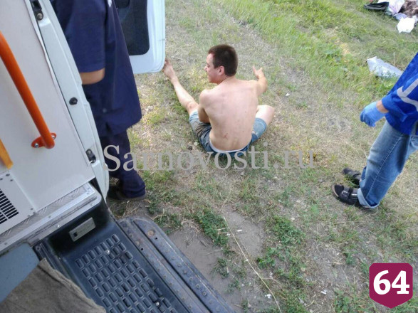 Пьяный водитель сбежал от врачей после ДТП под Саратовом