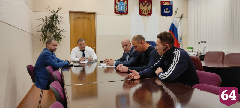 Глава отчитал водителя маршрутки за попытку высадить школьника 