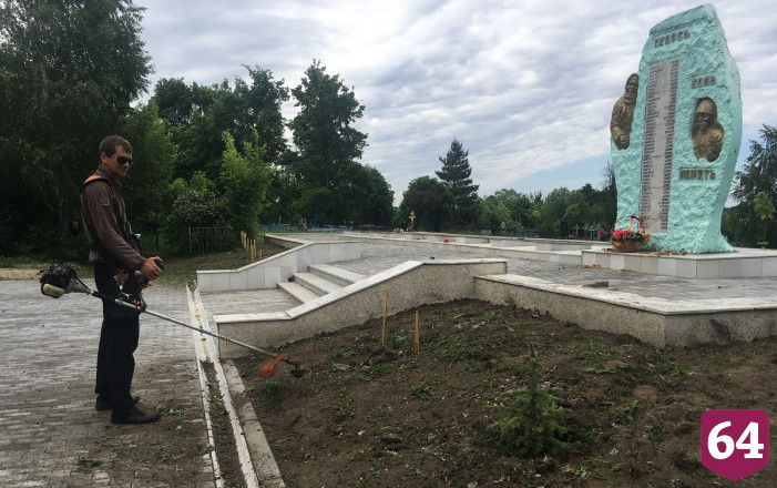 Под Саратовом реконструируют братскую могилу
