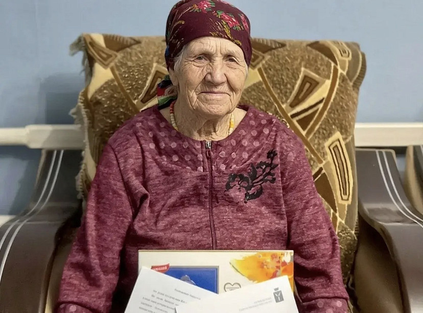 Работавшая с 12 лет саратовская долгожительница отметила 96-летие 