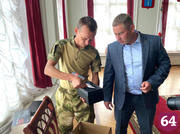 Саратовский фермер купил УАЗ для бойцов спецоперации