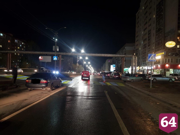 Иномарка сбила девушку на Тархова