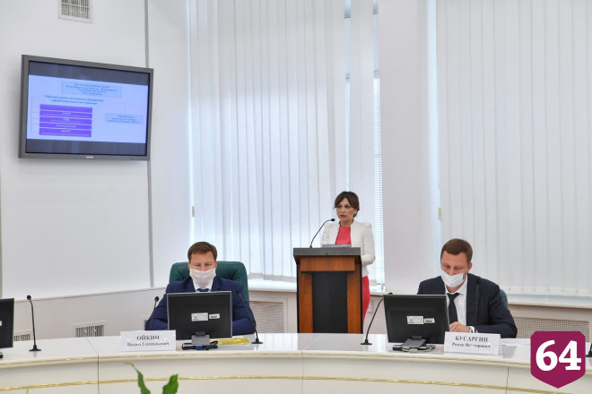 Радаев поставил задачу увеличивать зарплаты в Саратовской области 