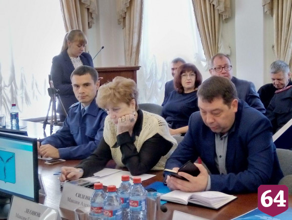 Саратовские чиновники обещали проработать вопрос бесперебойного вывоза мусора зимой   