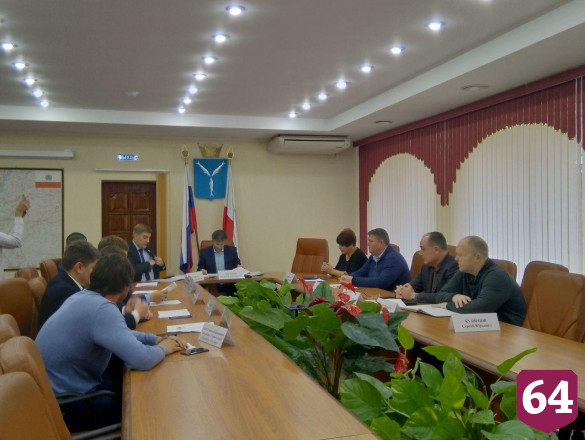Саратовские чиновники предложили жаловаться на неаккуратных дворников  