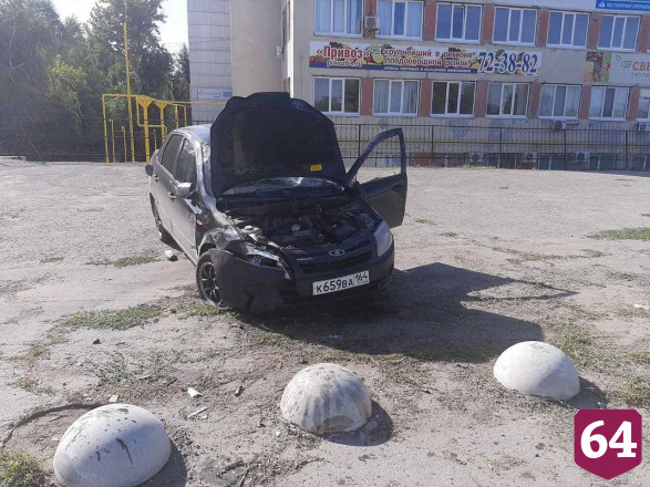 Водитель иномарки попал в больницу после аварии на СХИ