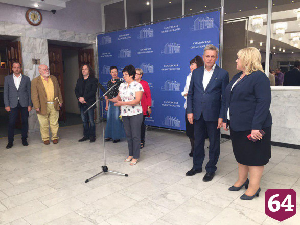 В Саратове открылась выставка главного художника театра драмы 