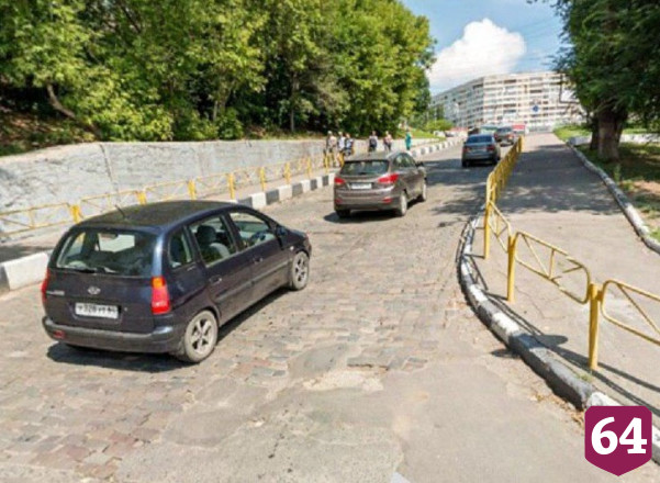 В Саратове закатали в асфальт последнюю в городе брусчатку 