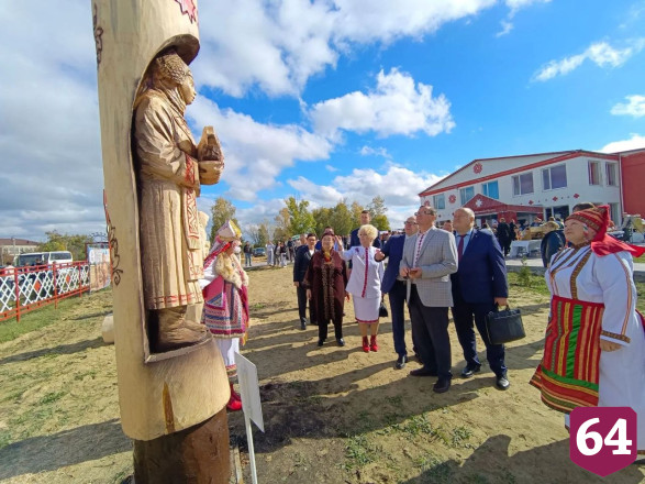 Мордовский праздник в саратовском селе собрал сотни гостей