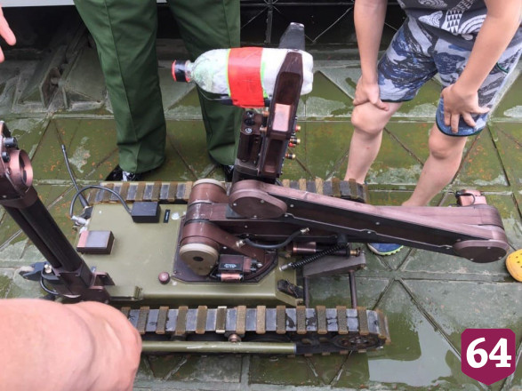 Жители Саратова оценили необычную фотосессию на военном пароме 