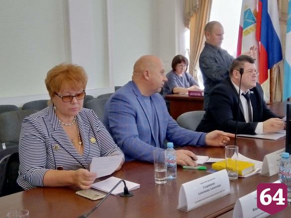 В Саратове не могут найти 149 рабочих по благоустройству 