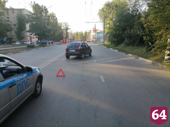 Под Саратовом 6-летний мальчик перебегал дорогу и попал под машину