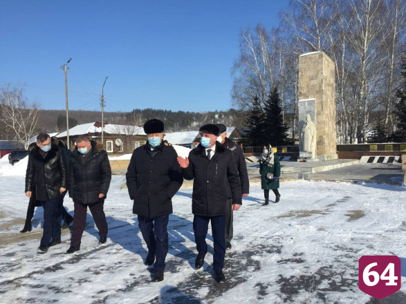 Губернатор предложил разместить на мемориале «Родина-мать» биографию героев 