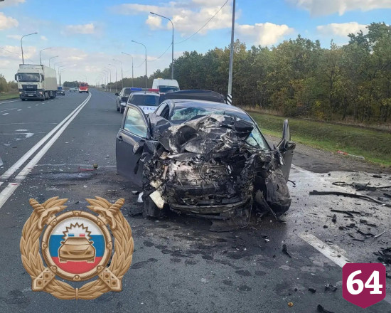 Водитель «Мерседеса» погиб в аварии на саратовской трассе