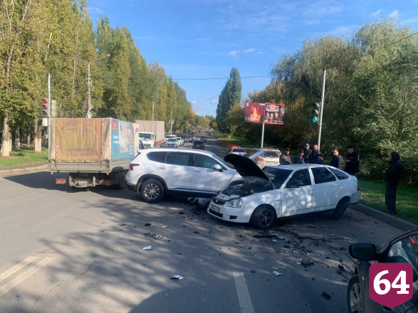 Водитель «Приоры» пострадал в ДТП на Ново-Астраханском шоссе