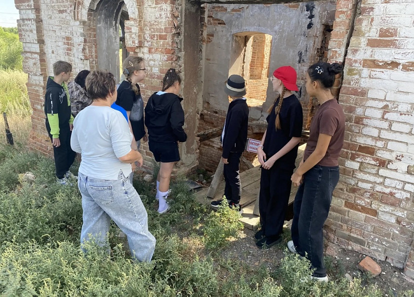 Саратовские юнармейцы посетили старинную мельницу