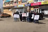 Метание гранаты водителем в саратовскую молодежь попало на видео