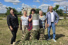 Жители саратовского села сплели для фронта 300-ю маскировочную сеть