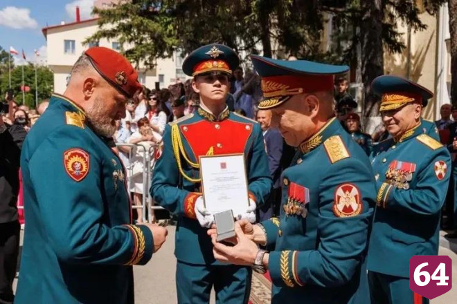 Президент присвоил саратовскому Герою России звание генерал-лейтенанта
